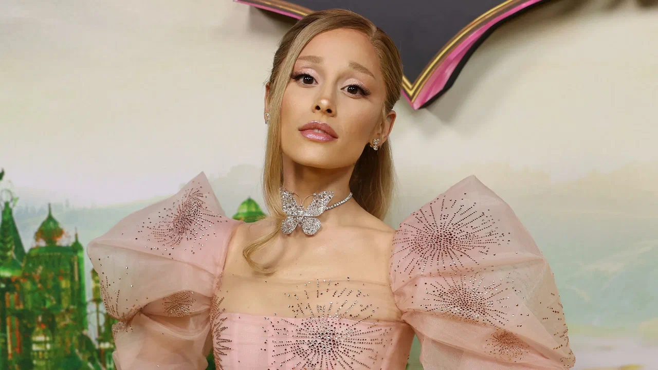 Ariana Grande — выступление «yes, and?»